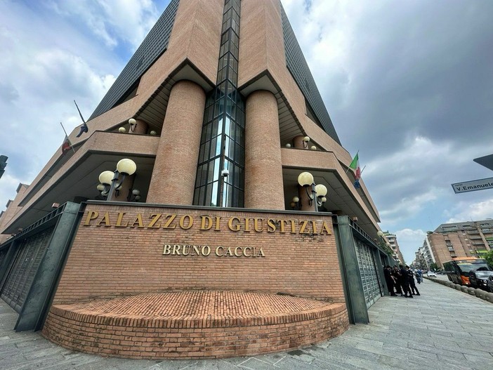 Il palazzo di giustizia di Torino Il palazzo di giustizia di Torino