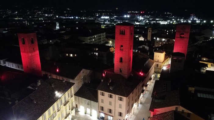 Alba, stasera si balla "Aspettando Corri sotto le torri" Alba, stasera si balla "Aspettando Corri sotto le torri"