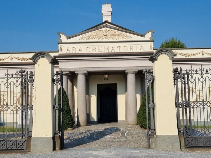 Il Tempio Crematorio nel cimitero urbano di Bra Il Tempio Crematorio nel cimitero urbano di Bra