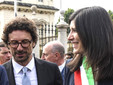 Il ministro M5S Danilo Toninelli, qui col sindaco torinese Chiara Appendino