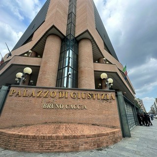 Il palazzo di giustizia di Torino Il palazzo di giustizia di Torino