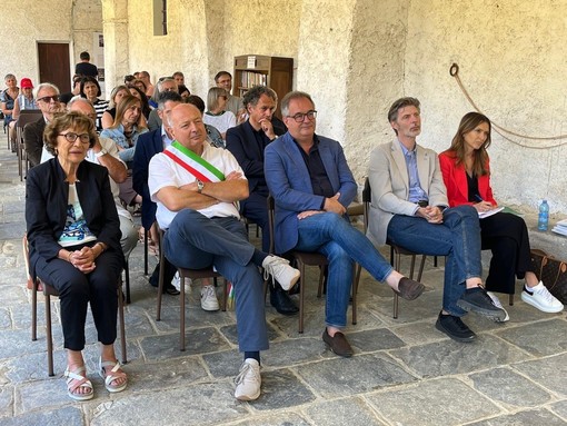 A Castelmagno Uncem rilancia i "Percorsi di Pace": dai territori un nuovo umanesimo per le comunità montane A Castelmagno Uncem rilancia i "Percorsi di Pace": dai territori un nuovo umanesimo per le comunità montane