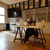 Ugo Saglietti ad Alba durante un workshop con il Gruppo Fotografico Albese