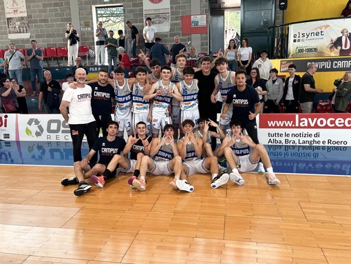 La squadra albese dopo la vittoria con Livorno