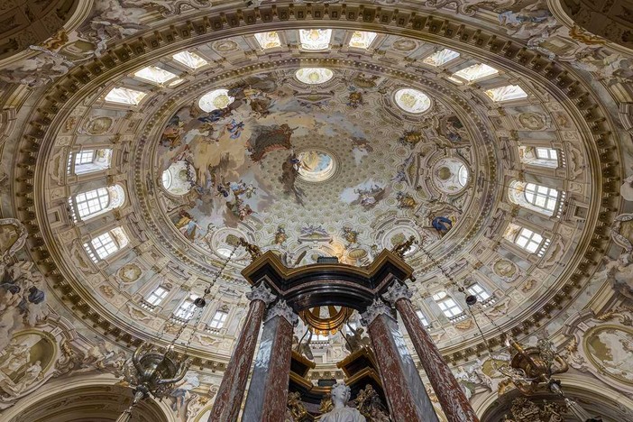 La salita alla cupola del Santuario di Vicoforte riapre in occasione del Raduno Aerostatico dell’Epifania La salita alla cupola del Santuario di Vicoforte riapre in occasione del Raduno Aerostatico dell’Epifania