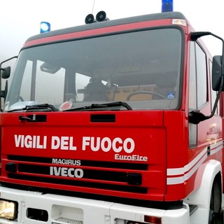 Finisce fuori strada sulla Fondovalle a Bastia Mondovì, una persona in ospedale