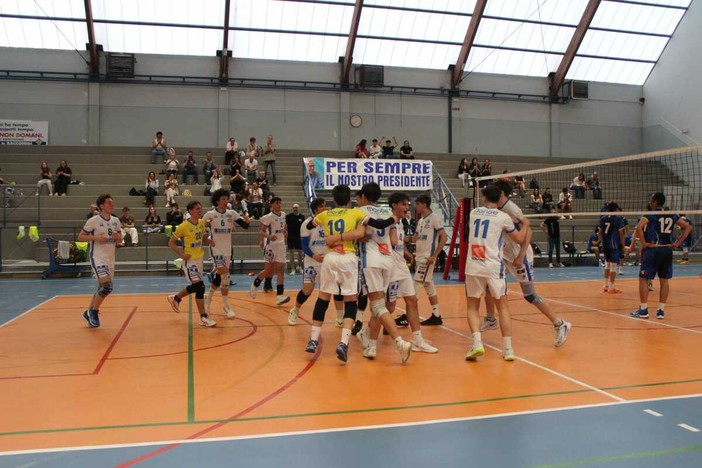 La gioia della squadra di serie D, salva in anticipo