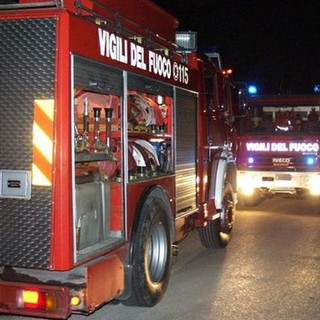 In fiamme il tetto di un residence a Frabosa Soprana