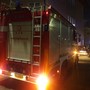 Principio d'incendio in un ex negozio ad Alba: intervento tempestivo dei Vigili del Fuoco, nessun ferito