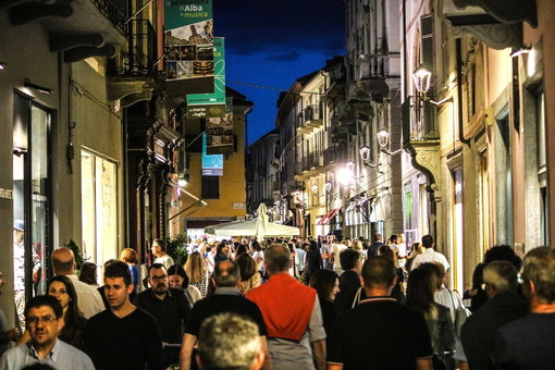 Sicurezza nei locali, Alba rafforza i controlli sugli eventi: "Verifiche mirate"