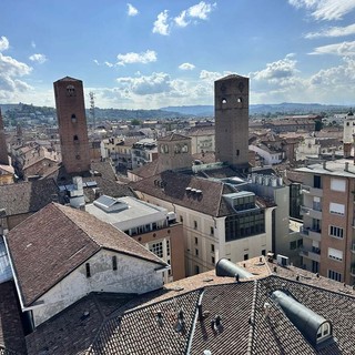 Ad Alba “La cura della pace”: dal Mediterraneo all’economia, una serata per interrogare le radici dei conflitti