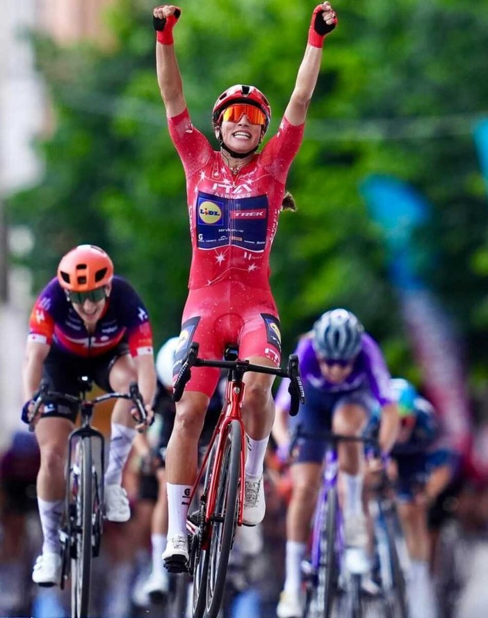 Balsamo vince allo sprint la sua quarta tappa