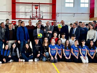 Questa mattina il taglio del nastro per la nuova palestra albese Questa mattina il taglio del nastro per la nuova palestra albese