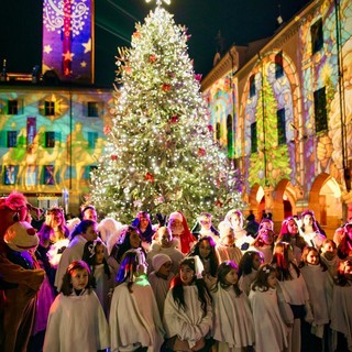 Primo weekend delle Notti della Natività da record a Alba Primo weekend delle Notti della Natività da record a Alba