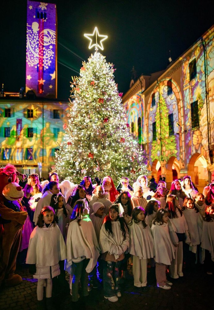 Primo weekend delle Notti della Natività da record a Alba Primo weekend delle Notti della Natività da record a Alba