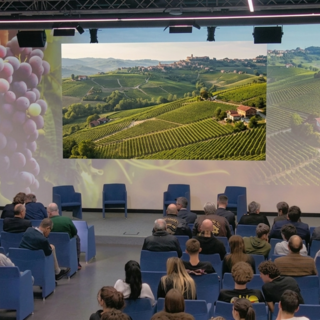 “Radici Oltre”: ad Alba il XVII Congresso Nazionale Re.N.Is.A. delle Scuole Agrarie “Radici Oltre”: ad Alba il XVII Congresso Nazionale Re.N.Is.A. delle Scuole Agrarie