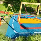 Paroldo, riqualificato il parco giochi: la nuova area è accessibile a tutti, anche a bambini con disabilità