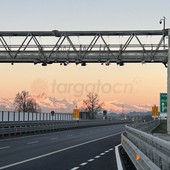 Asti-Cuneo, il grido di lavoratori e pendolari: "Un'opera essenziale degna di un paese normale, ma rischia di essere una bella spremitura di portafogli"