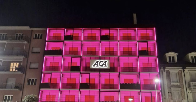 Il Palazzo dell’Associazione Commercianti Albesi ad Alba si tinge di rosa per ringraziare le donne Il Palazzo dell’Associazione Commercianti Albesi ad Alba si tinge di rosa per ringraziare le donne
