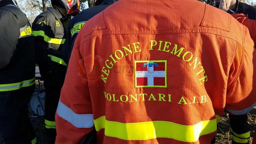Volontario accusato di nove incendi, gli Aib: "La condotta di un singolo non può offuscare la correttezza del Corpo" Volontario accusato di nove incendi, gli Aib: "La condotta di un singolo non può offuscare la correttezza del Corpo"