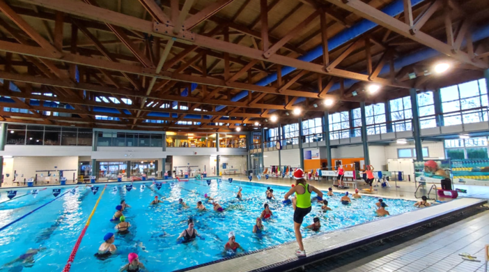 La piscina comunale di Alba (dalla pagina Facebook Centro Sportivo del Roero)
