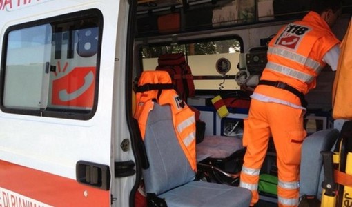 Tragedia in alta Langa: anziano muore colpito da un albero mentre lo taglia