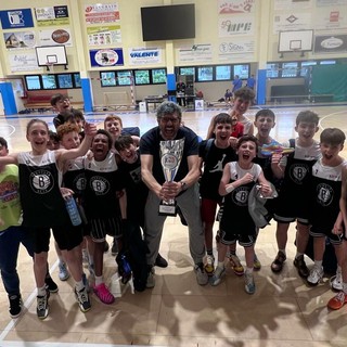 BASKET / Granda College Basket Cuneo da sogno: l’Under 13 Gold vola allo spareggio per le finali nazionali BASKET / Granda College Basket Cuneo da sogno: l’Under 13 Gold vola allo spareggio per le finali nazionali