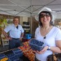 Bra, cibi freschi e di stagione al Mercato della terra per combattere il caldo a tavola Bra, cibi freschi e di stagione al Mercato della terra per combattere il caldo a tavola