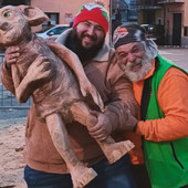 L'assessore Andrea Bertone con Barba Brisiu e Dobby L'assessore Andrea Bertone con Barba Brisiu e Dobby