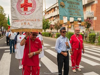 alcuni rappresentanti delle associazioni cittadine presenti alla festa patronale di Bra (foto Maurizio Mangino)