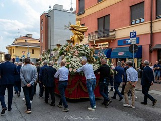 alcuni rappresentanti delle associazioni cittadine presenti alla festa patronale di Bra (foto Maurizio Mangino)