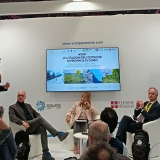 Nelle foto, il momento stampa organizzato dall'ATL del Cuneese e dall'Ente Turismo Langhe Monferrato Roero sotto l'egida dell'Associazione per il turismo outdoor in provincia di Cuneo "WOW", presso lo stand Regione Piemonte alla BIT di Milano. All'incontro, anche l'Assessore Regionale al turismo Paolo Bongioanni