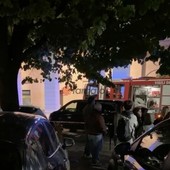 Fiamme in una palazzina a Bra: deceduto un uomo