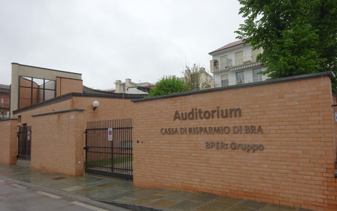 Alla Scuola di Pace di Bra l'incontro  “Migranti e richiedenti asilo: quali sono le emergenze?”