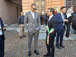 Bonucci e il sindaco di Alba Gatto Bonucci e il sindaco di Alba Gatto