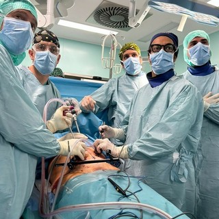 Paziente cuneese tra i primi a essere operato al bacino con tecnica endoscopica a Torino