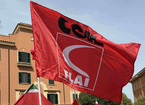 Lagnasco, muore in bicicletta bracciante di 44 anni. La Flai Cgil alza la voce: "Non è una fatalità, servono tutele"