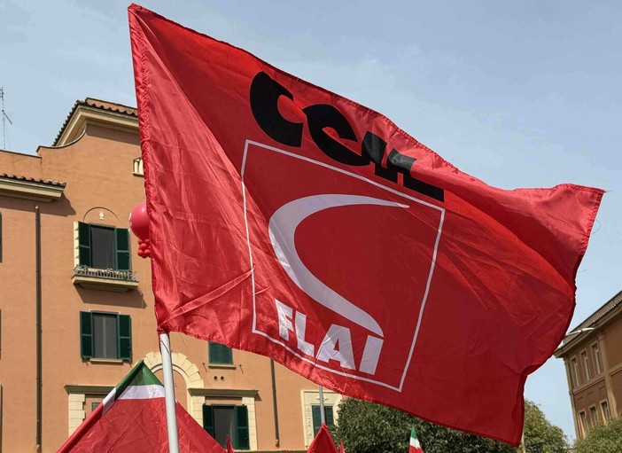 Lagnasco, muore in bicicletta bracciante di 44 anni. La Flai Cgil alza la voce: "Non è una fatalità, servono tutele" Lagnasco, muore in bicicletta bracciante di 44 anni. La Flai Cgil alza la voce: "Non è una fatalità, servono tutele"