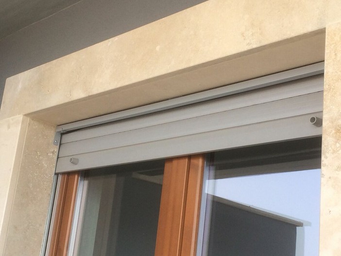 Il segreto per un confort perfetto: isolare il cassonetto avvolgibile Il segreto per un confort perfetto: isolare il cassonetto avvolgibile