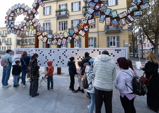 Il cruciverba del Festival dei Luoghi Comuni conquista la città e dà appuntamento al prossimo anno Il cruciverba del Festival dei Luoghi Comuni conquista la città e dà appuntamento al prossimo anno