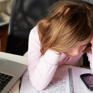 La Regione investe contro bullismo e cyberbullismo nelle scuole: 12 i progetti approvati nel Cuneese