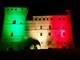 Il tricolore illumina il castello di Grinzane Cavour per trasmettere un messaggio di speranza