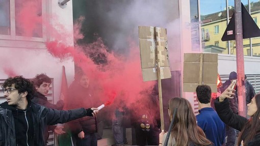 Torino for Gaza occupa la sede de La Stampa