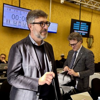 "Accessibilità delle stazioni a livelli inaccettabili": Calderoni ttacca su ritardi e barriere nelle fermate ferroviarie piemontesi