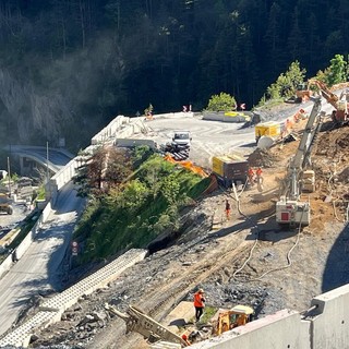 Il rifacimento dei tornanti sul lato francese sembra procedere a rilento rispetto il cronoprogramma