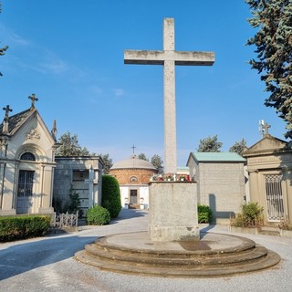 Bra si prepara alla festa di Ognissanti e alla Commemorazione dei defunti