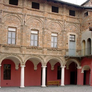 Il cortile di Palazzo Gotti a Cherasco è tra le sedi di &quot;Cinema all'aperto&quot;