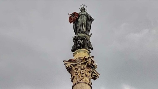 Maria Immacolata in piazza di Spagna, a Roma