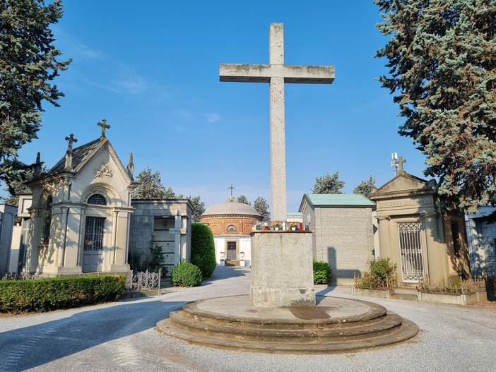 Bra si prepara alla festa di Ognissanti e alla Commemorazione dei defunti