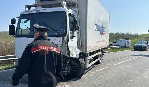 Il camion contro cui è andata a scontrarsi l'auto condotta dall'imprenditore